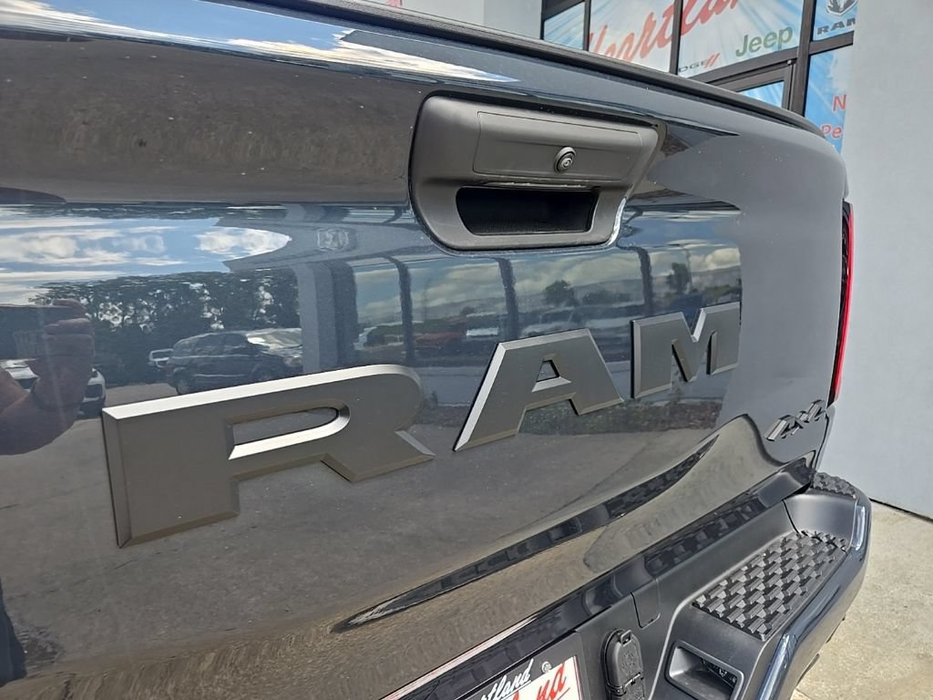 New 2027 RAM 1500 Express AWD/4WD image 23