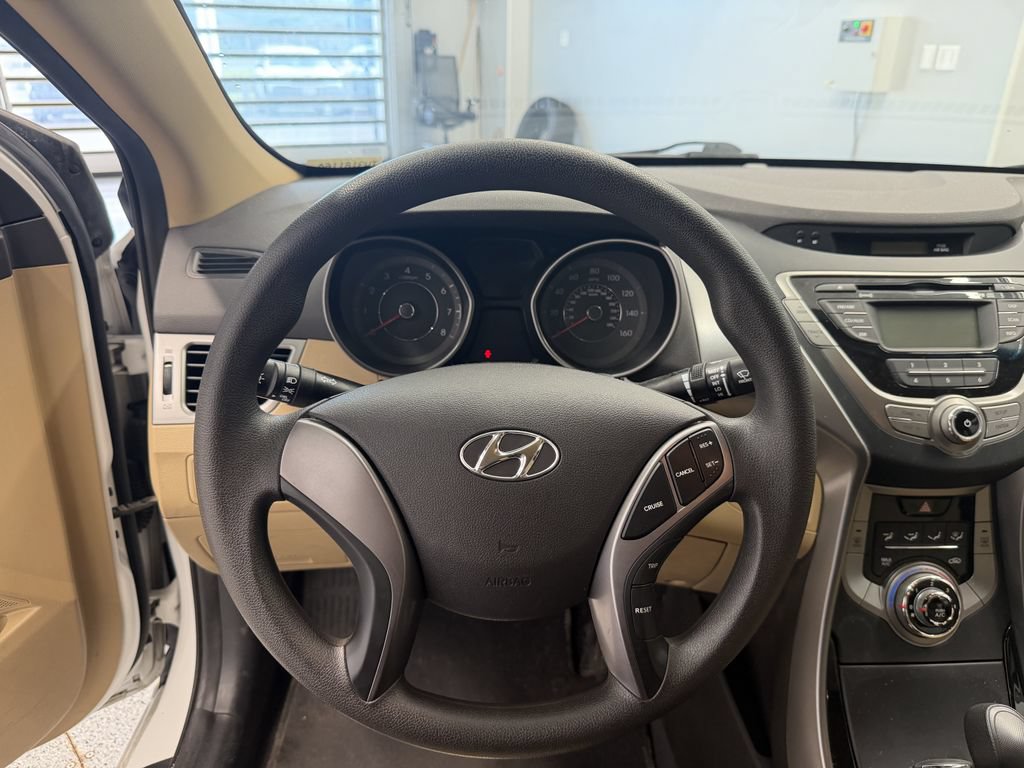Used 2013 Hyundai Elantra GLS FWD image 24