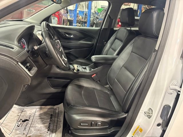Used 2023 GMC Terrain SLT image 15