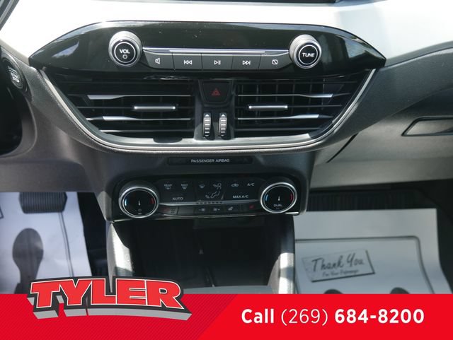 Used 2022 Ford Escape SEL w/ Technology Package AWD/4WD image 32