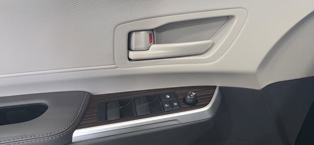 Used 2023 Toyota Sienna LE image 12