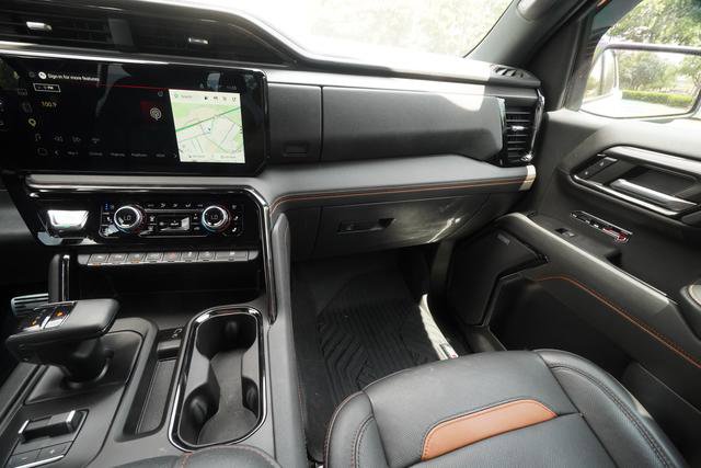 Used 2023 GMC Sierra 1500 AT4 w/ AT4 Premium Package AWD/4WD image 16