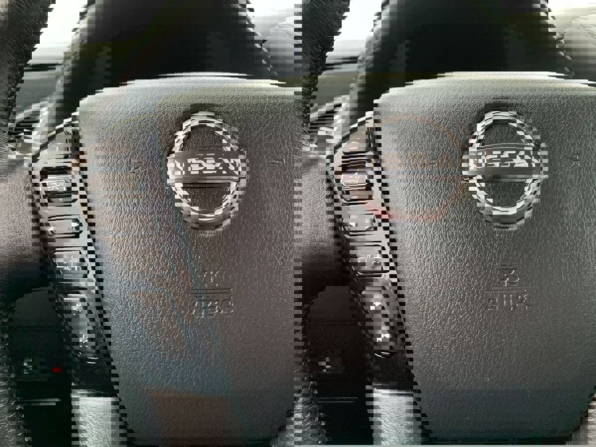 Used 2023 Nissan Armada SV image 19