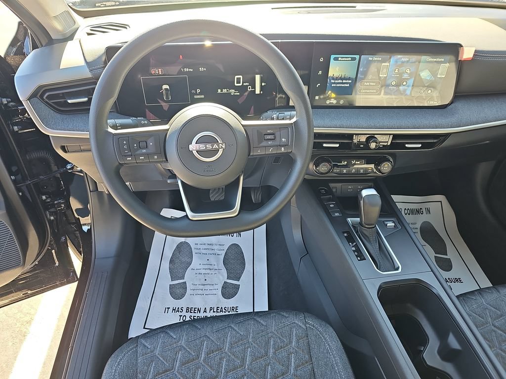 New 2026 Nissan Kicks SV w/ SV Premium Package FWD image 19