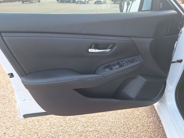 Certified 2022 Nissan Sentra S image 9