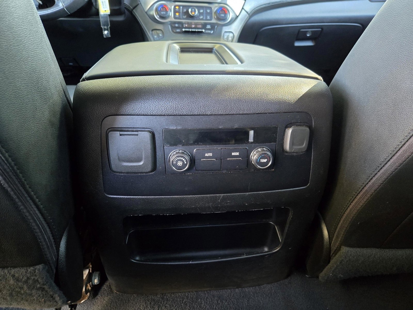 Used 2020 Chevrolet Tahoe LT image 13