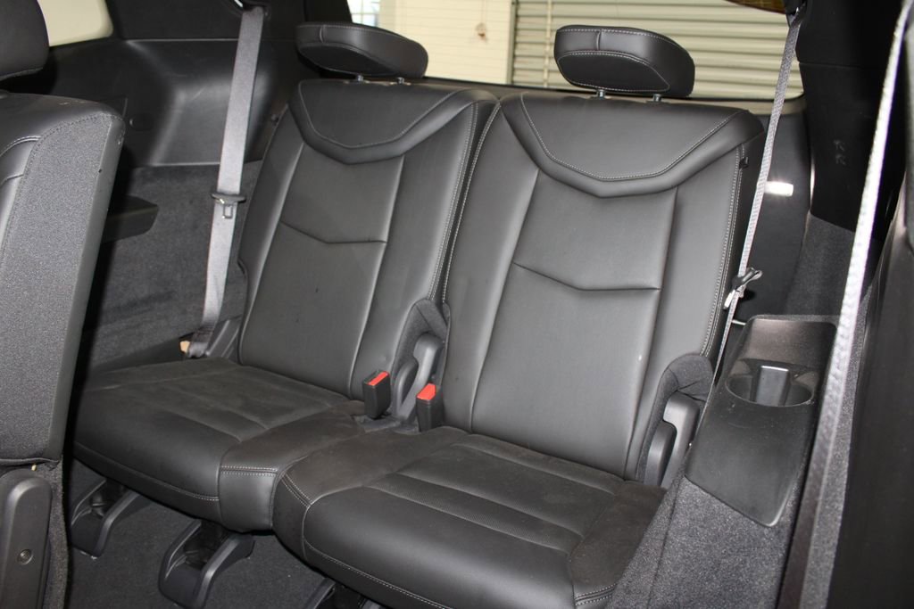 Used 2024 Cadillac XT6 Premium Luxury image 28