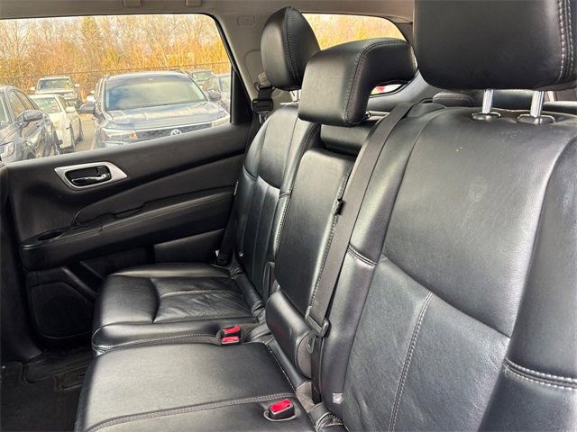 Used 2018 Nissan Pathfinder SL w/ SL Premium Package image 17