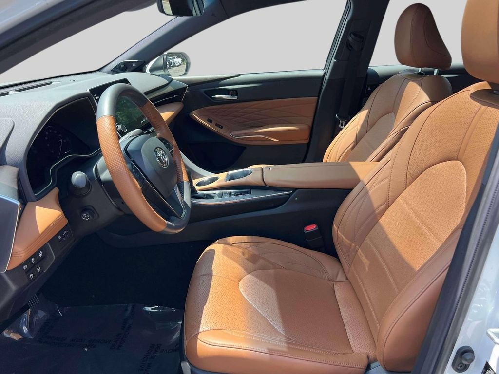 Used 2022 Toyota Avalon Limited w/ Advanced Safety Package FWD image 16