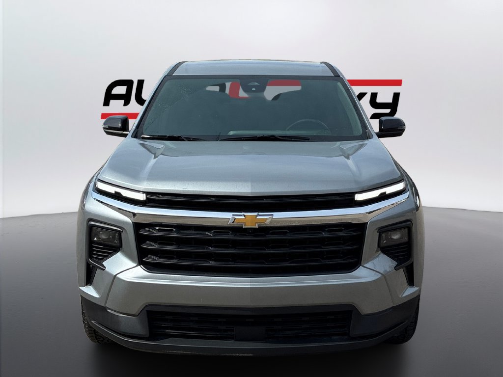 Used 2024 Chevrolet Traverse LS w/ LPO, Floor Liner Package FWD image 2