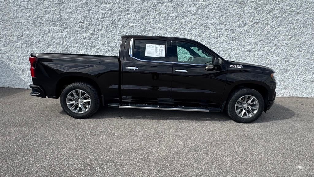 Used 2019 Chevrolet Silverado 1500 High Country w/ Technology Package image 3