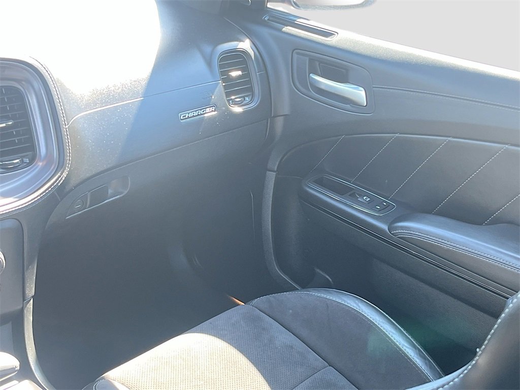 Used 2023 Dodge Charger R/T w/ Plus Group image 25