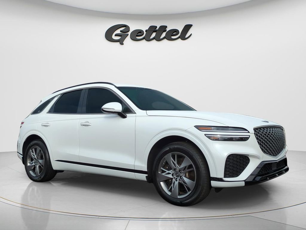 Used 2025 Genesis GV70 3.5T Sport image 2