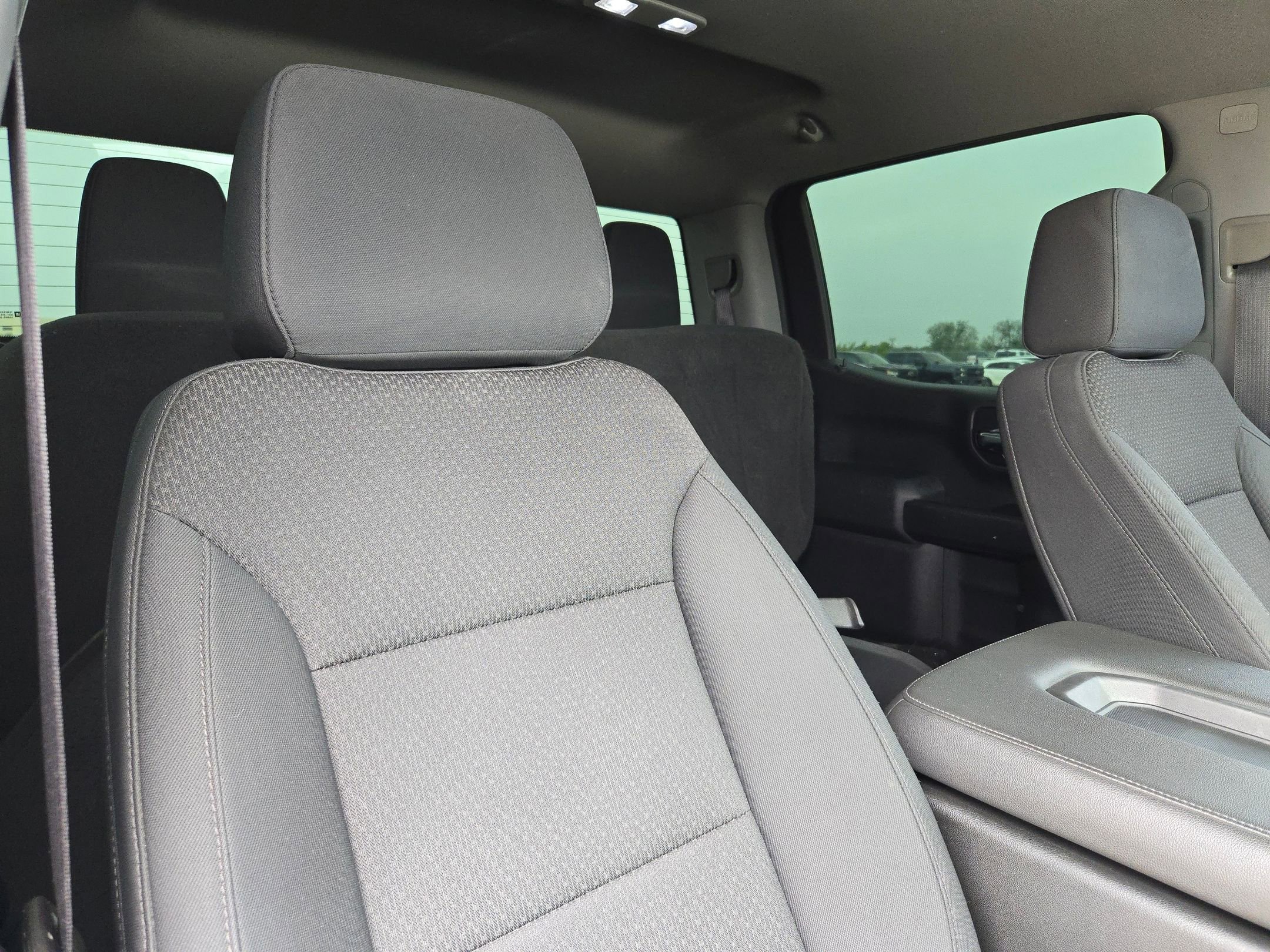 Used 2020 Chevrolet Silverado 1500 Custom w/ Custom Value Package RWD image 23