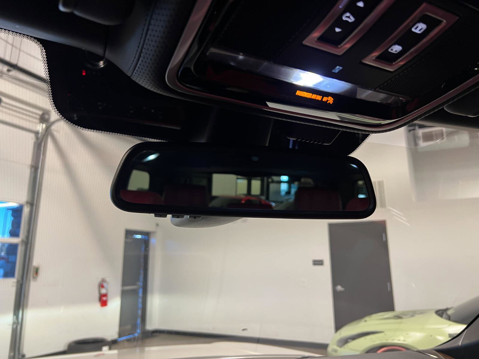 Used 2015 Land Rover Range Rover Autobiography image 23