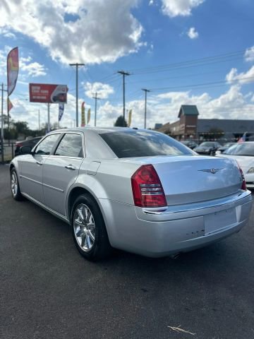 Used 2007 Chrysler 300 C image 5