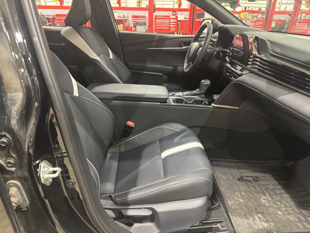 Used 2025 Toyota Camry SE FWD image 48
