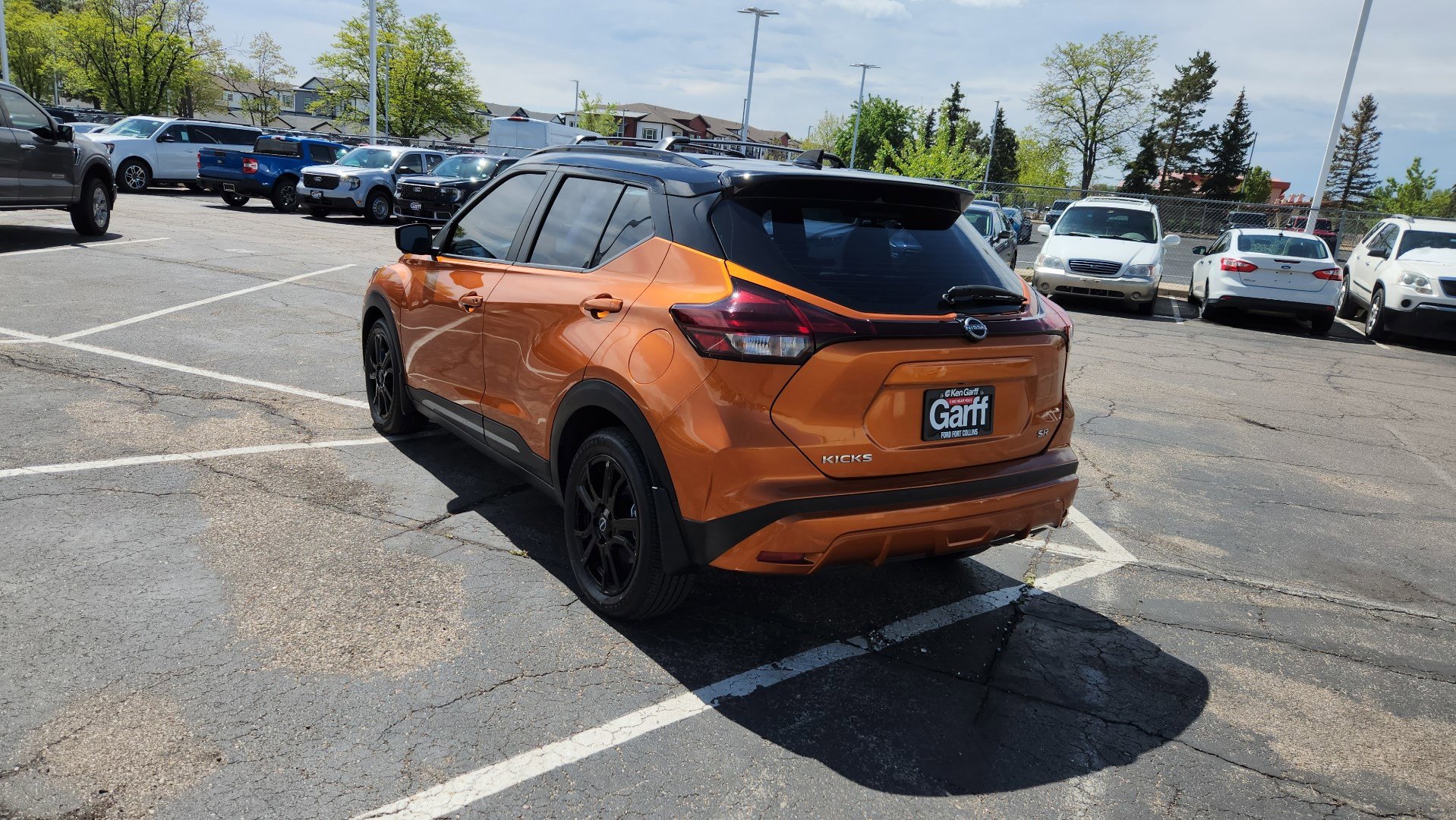 Used 2024 Nissan Kicks SR w/ SR Premium Package FWD image 10