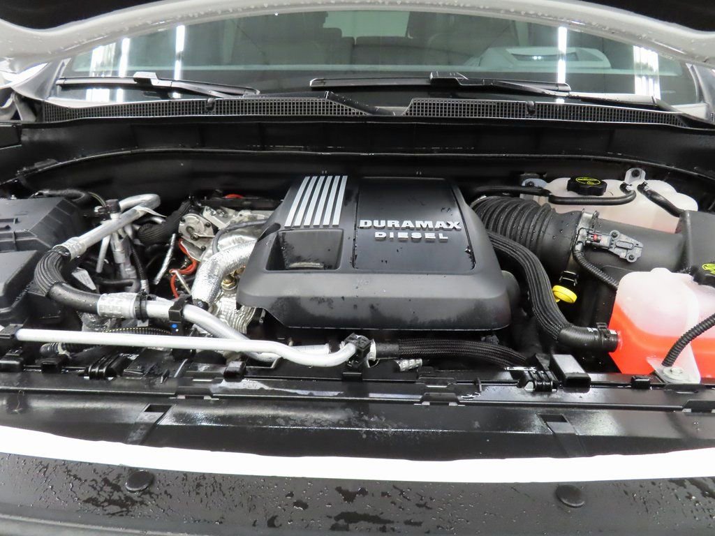 Used 2025 Chevrolet Suburban High Country AWD/4WD image 28