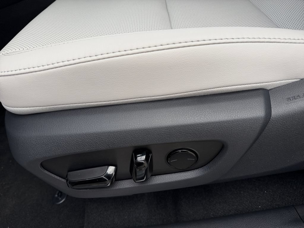 New 2026 Lexus RX 350h AWD/4WD image 13