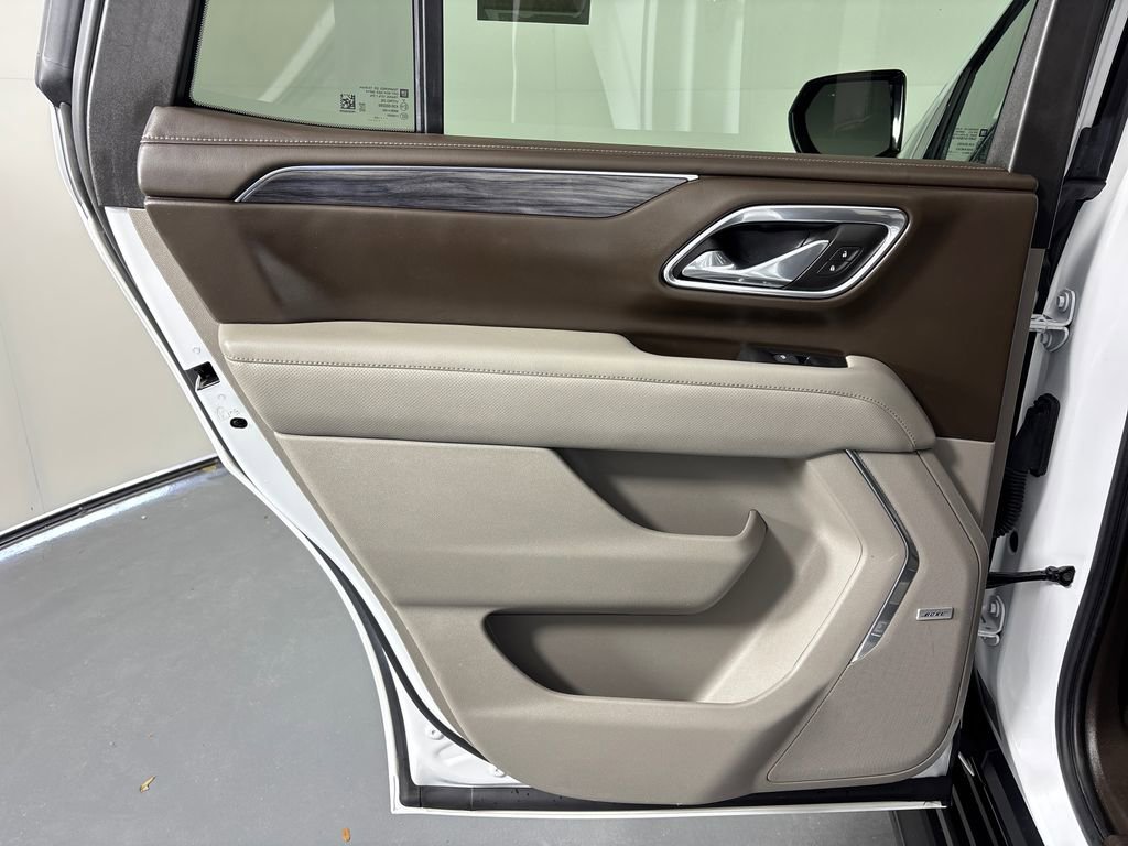 Used 2023 GMC Yukon SLT image 31