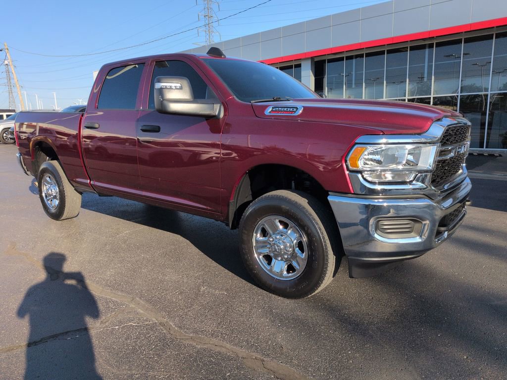Used 2024 RAM 2500 Tradesman w/ Chrome Appearance Group AWD/4WD image 7