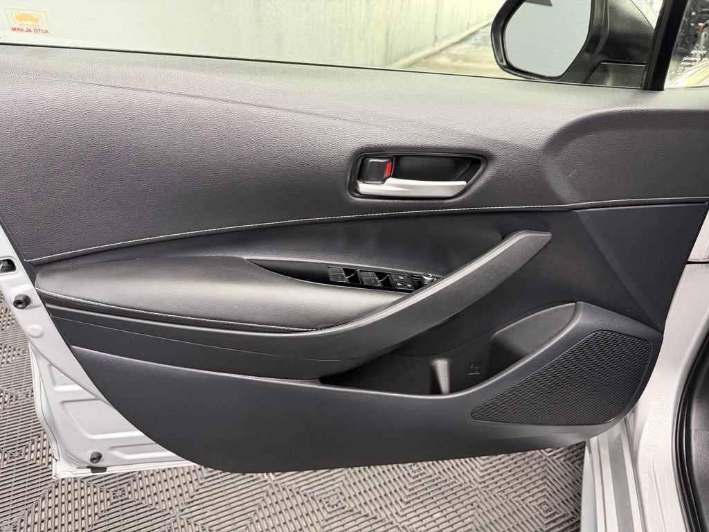 Used 2020 Toyota Corolla SE w/ Carpet Mat Package FWD image 35
