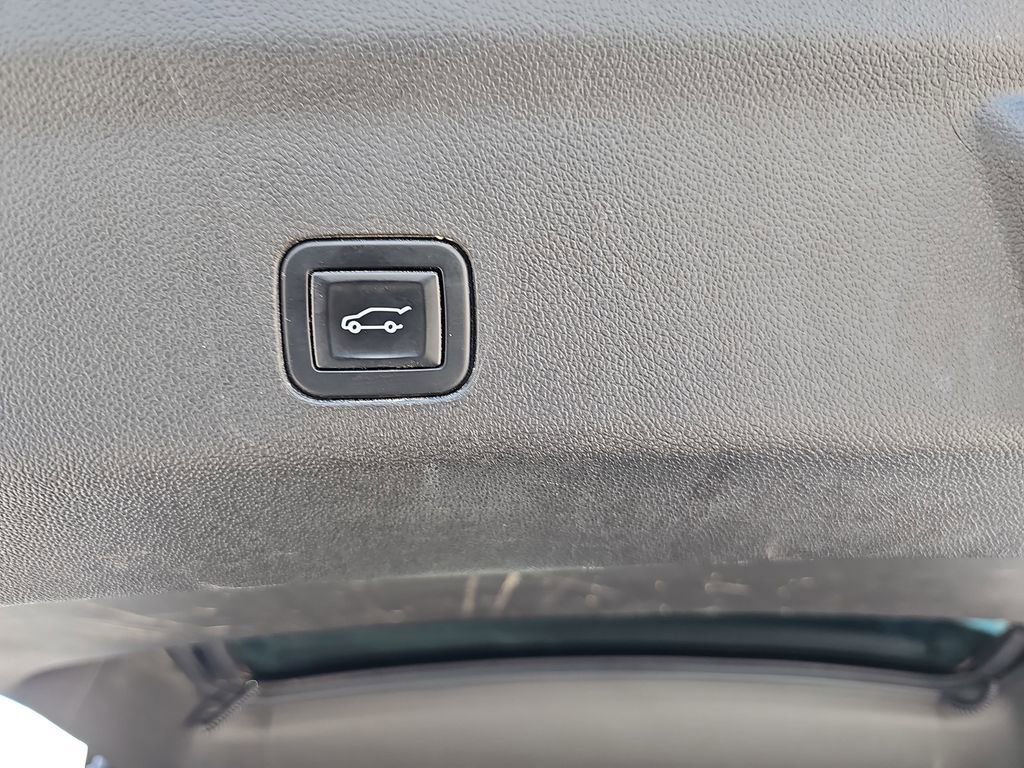 Used 2023 Chevrolet Tahoe RST w/ Luxury Package image 18