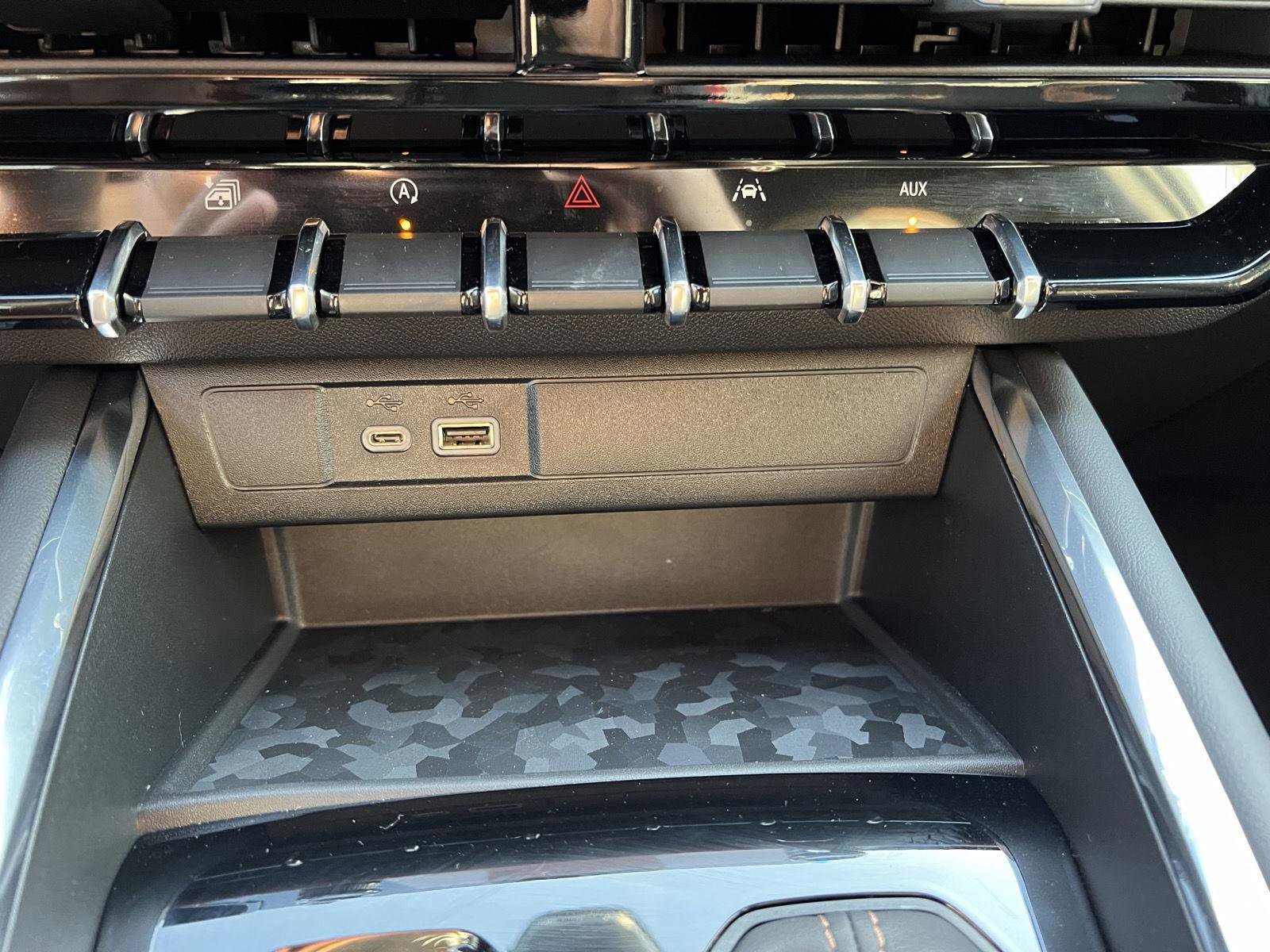 New 2026 GMC Canyon AT4 image 28