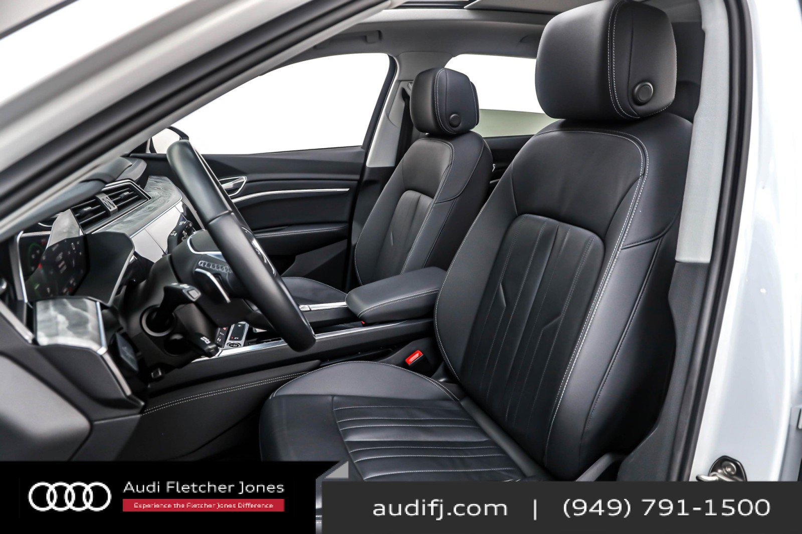 Used 2022 Audi e-tron Premium w/ Convenience Plus Package image 17