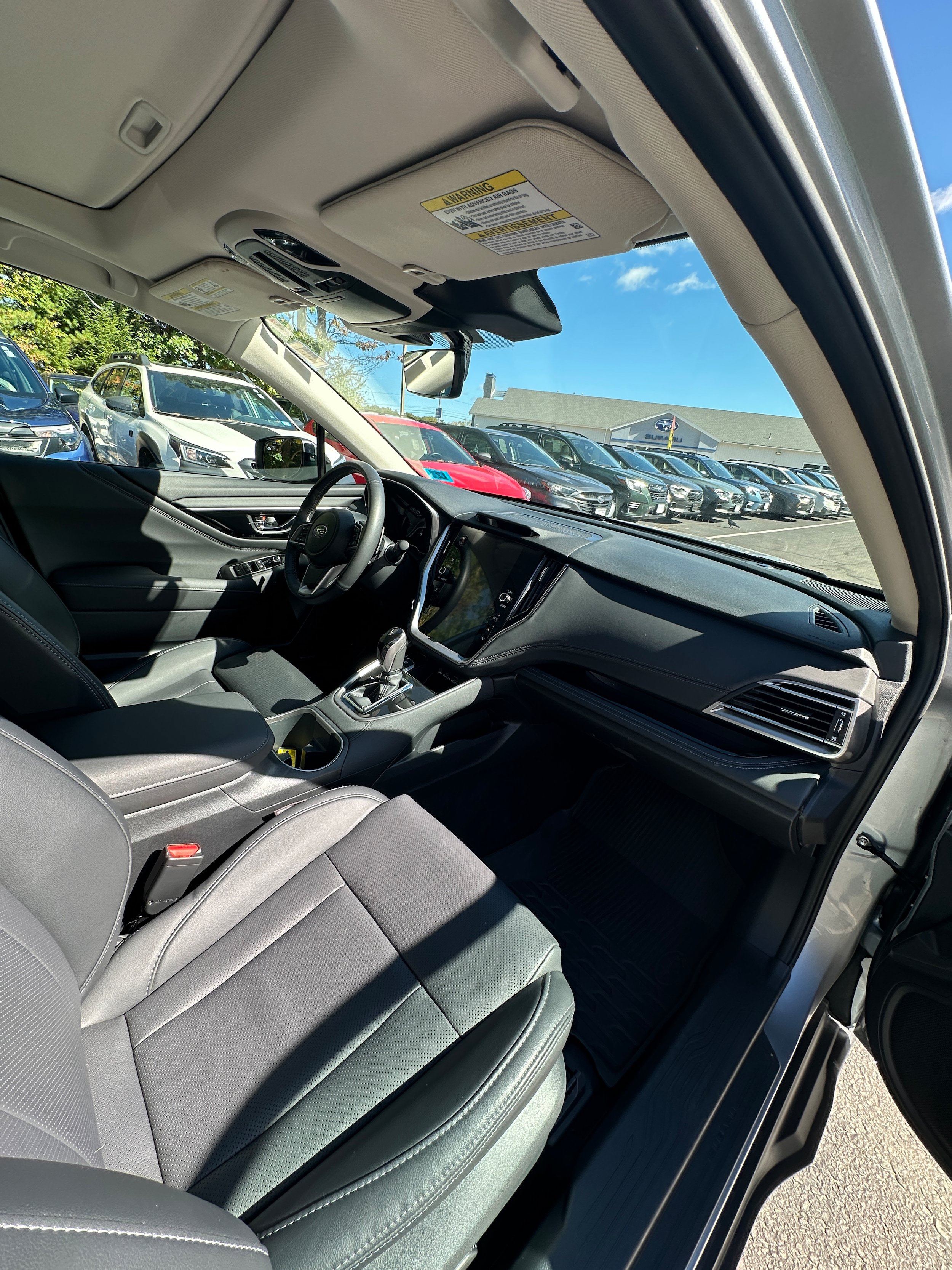 Used 2025 Subaru Outback Limited AWD/4WD image 19