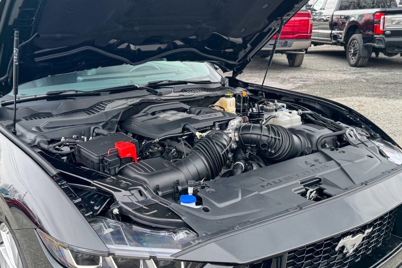 Used 2024 Ford Mustang GT Premium image 35