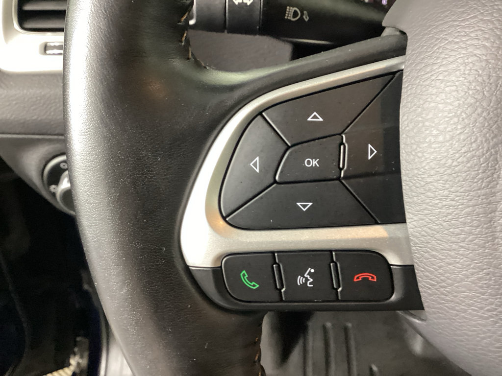 Used 2019 Jeep Compass Latitude AWD/4WD image 22