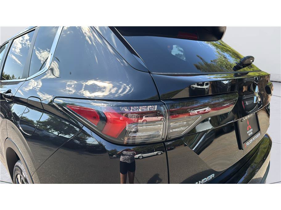 New 2026 Mitsubishi Outlander SE AWD/4WD image 11