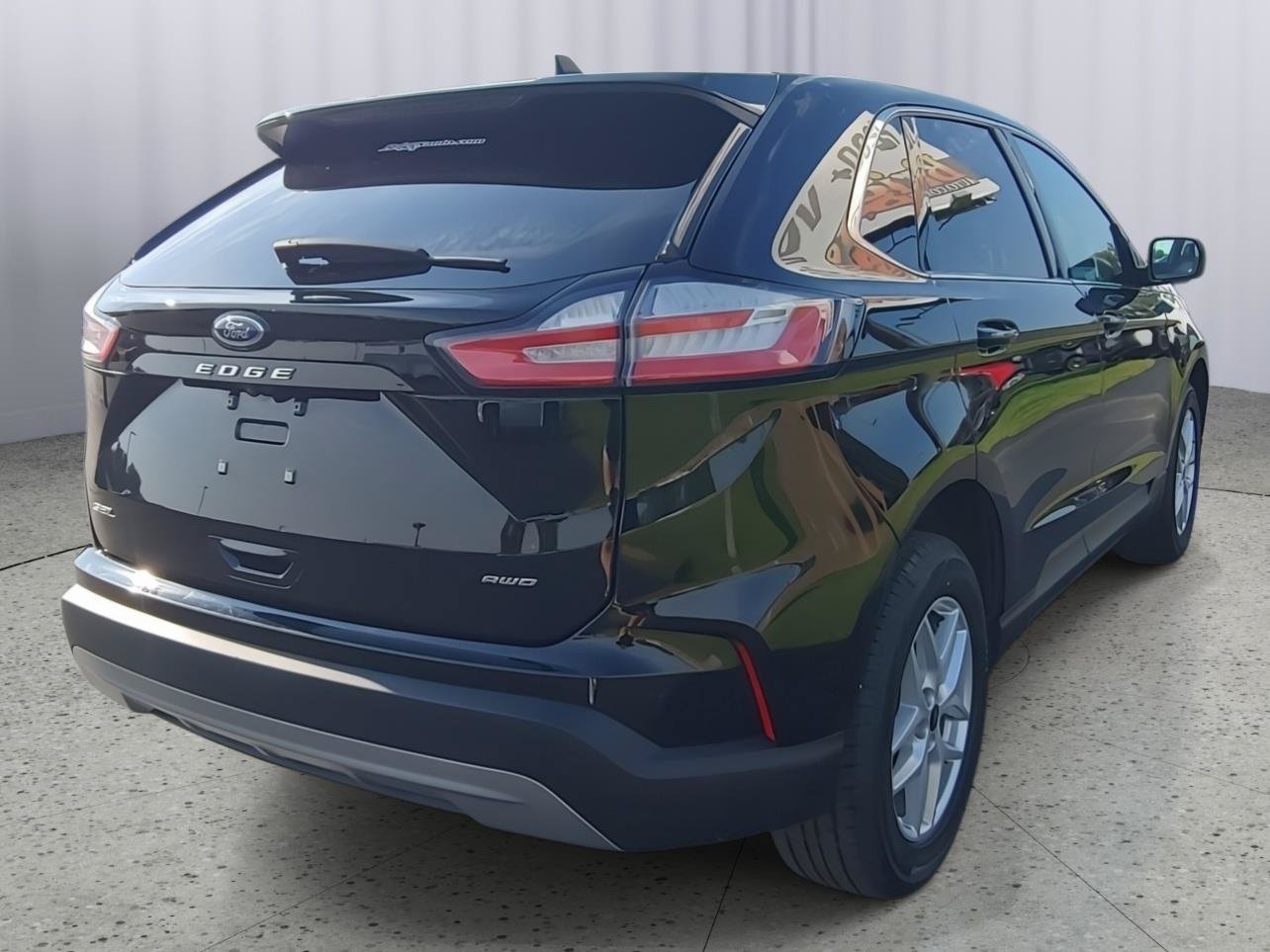Used 2023 Ford Edge SEL w/ Convenience Package AWD/4WD image 6