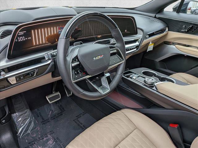 Used 2026 Cadillac Lyriq V image 10