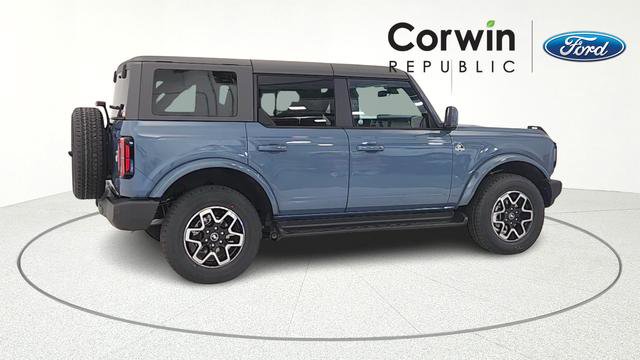 New 2025 Ford Bronco Outer Banks image 8