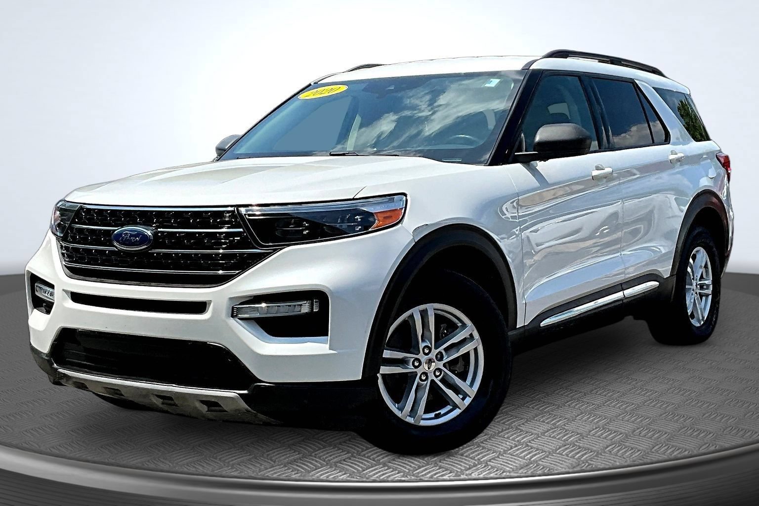 Used 2020 Ford Explorer XLT w/ Equipment Group 202A