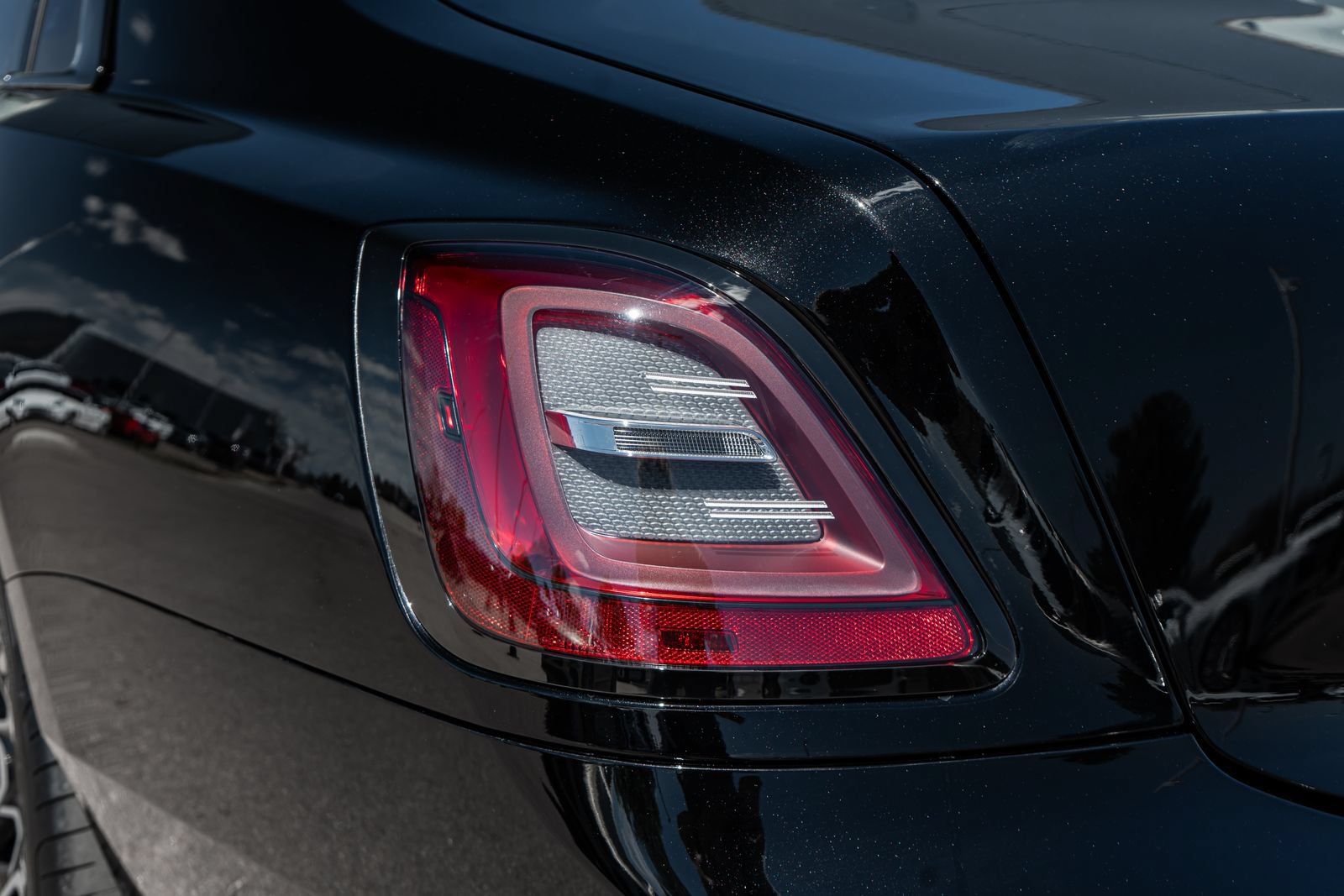 Used 2022 Rolls-Royce Ghost Black Badge AWD/4WD image 12