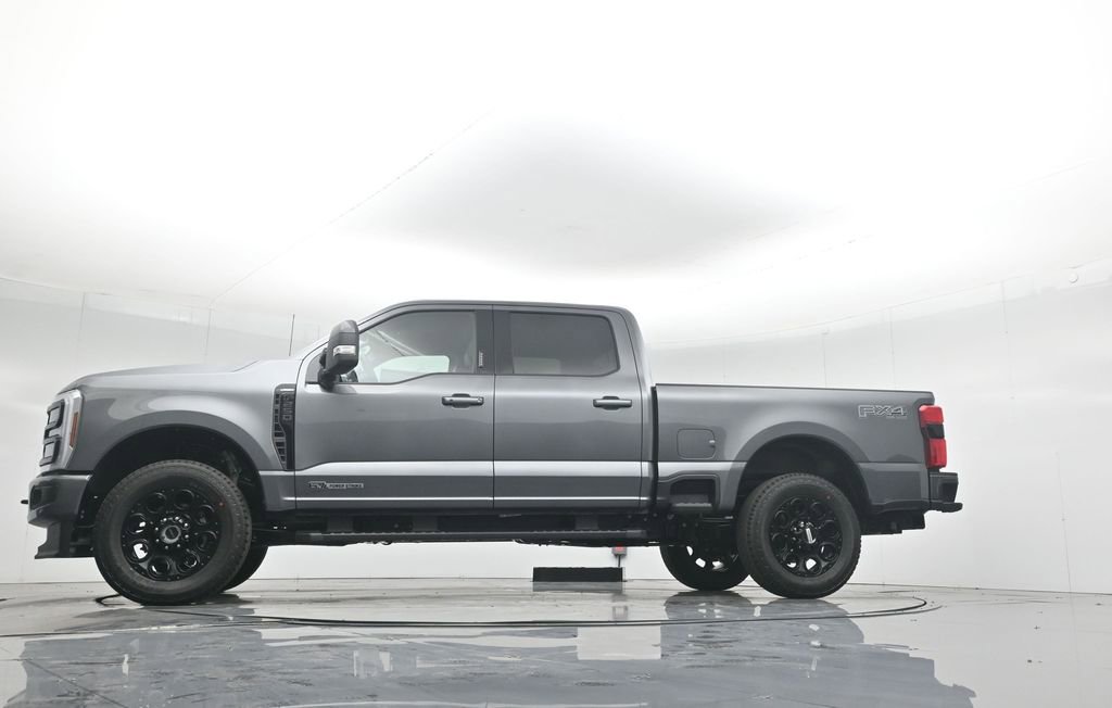 New 2026 Ford F250 Lariat w/ Black Appearance Package image 7
