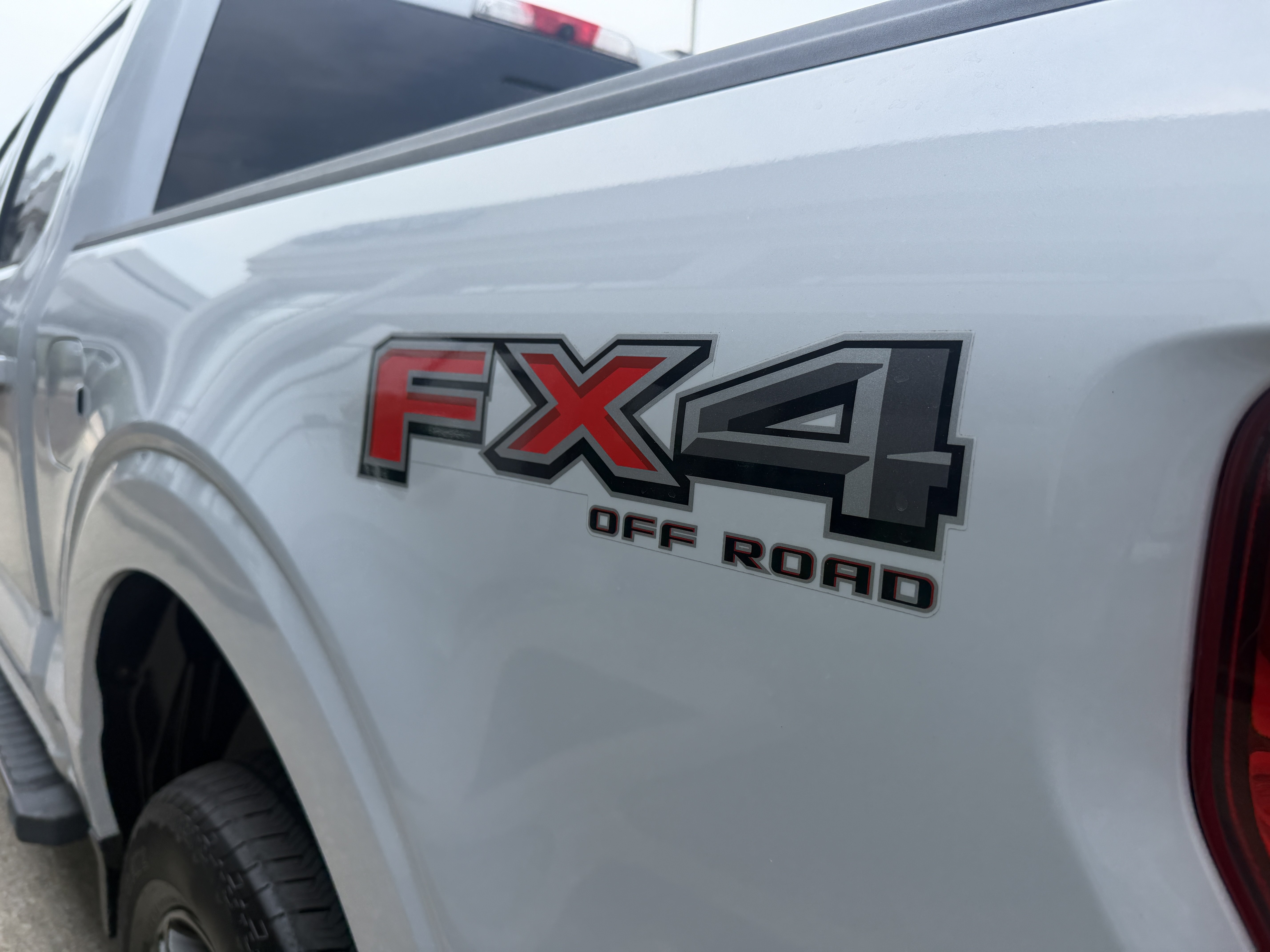 Used 2021 Ford F150 Lariat AWD/4WD image 12