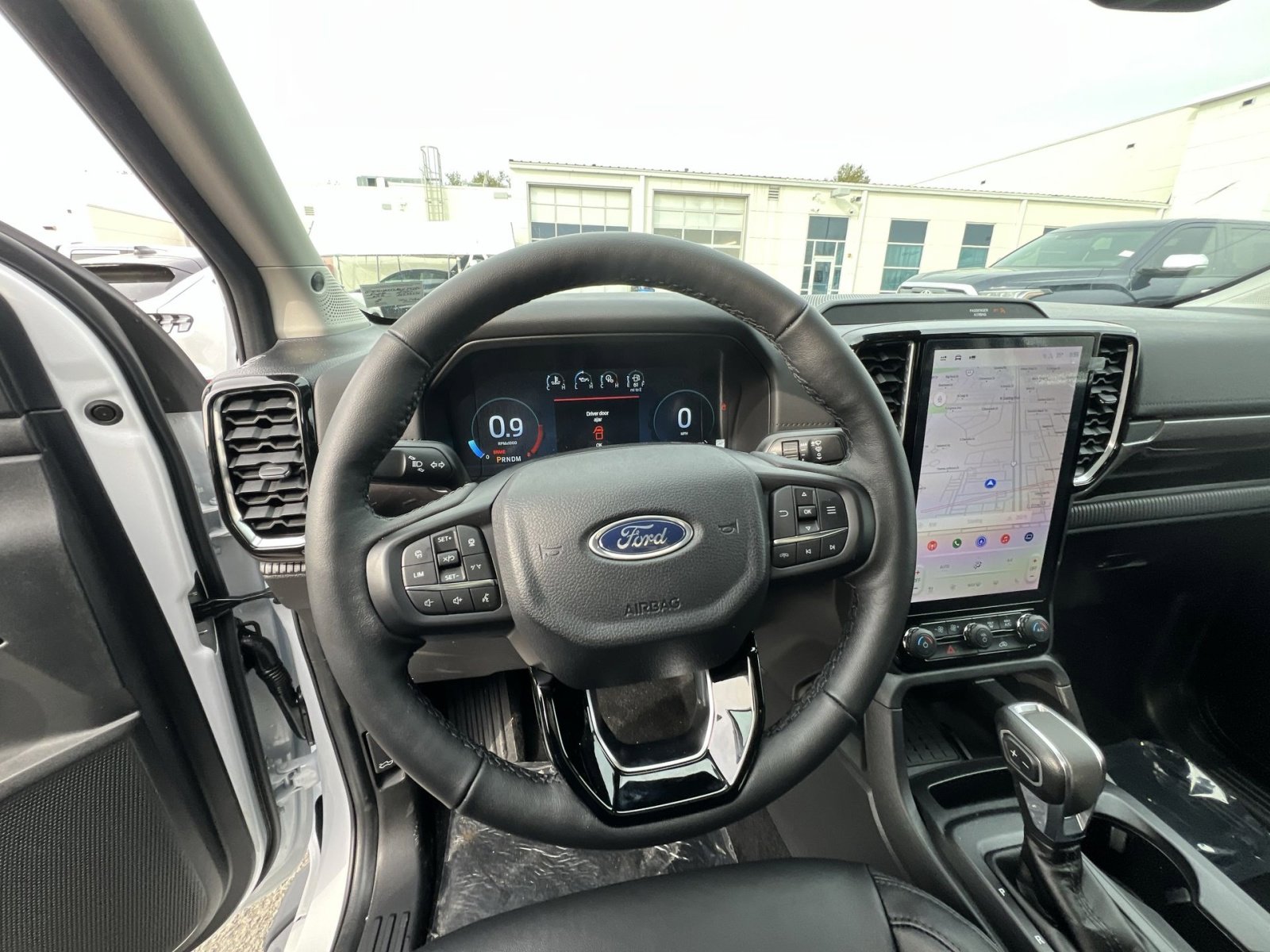 New 2025 Ford Ranger Lariat w/ FX4 Off-Road Package image 16