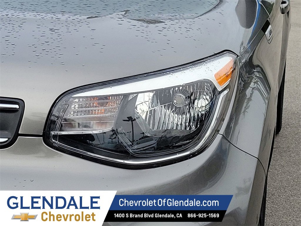 Used 2019 Kia Soul image 18