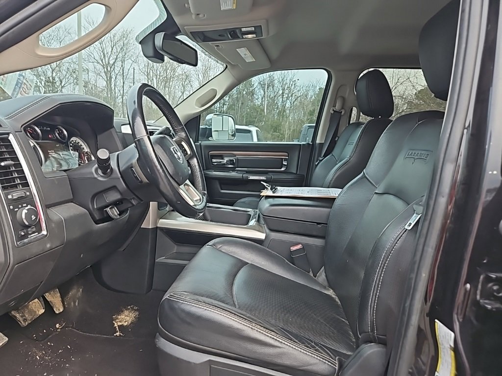 Used 2016 RAM 3500 Laramie image 16