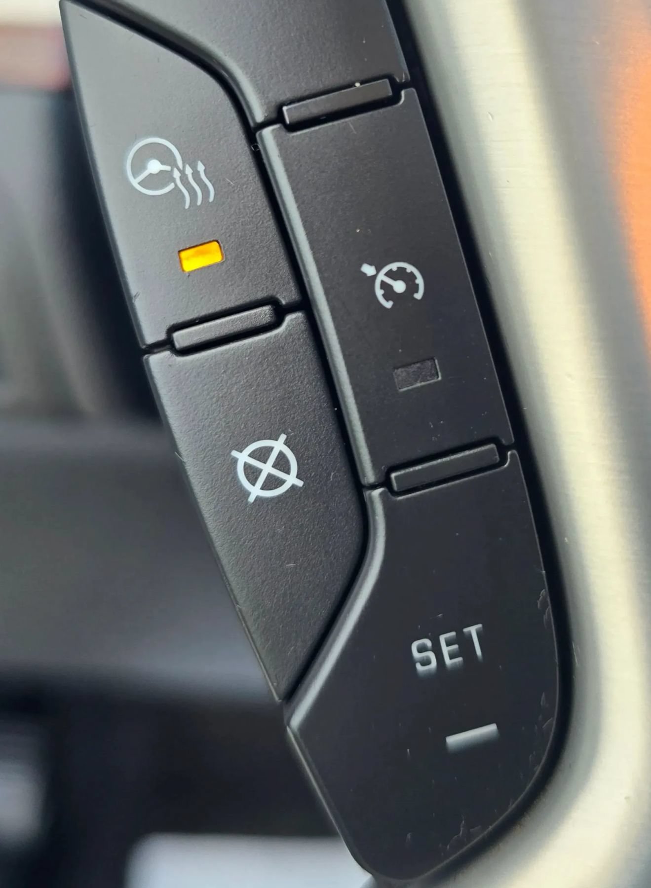 Used 2010 Cadillac Escalade EXT Luxury AWD/4WD image 29