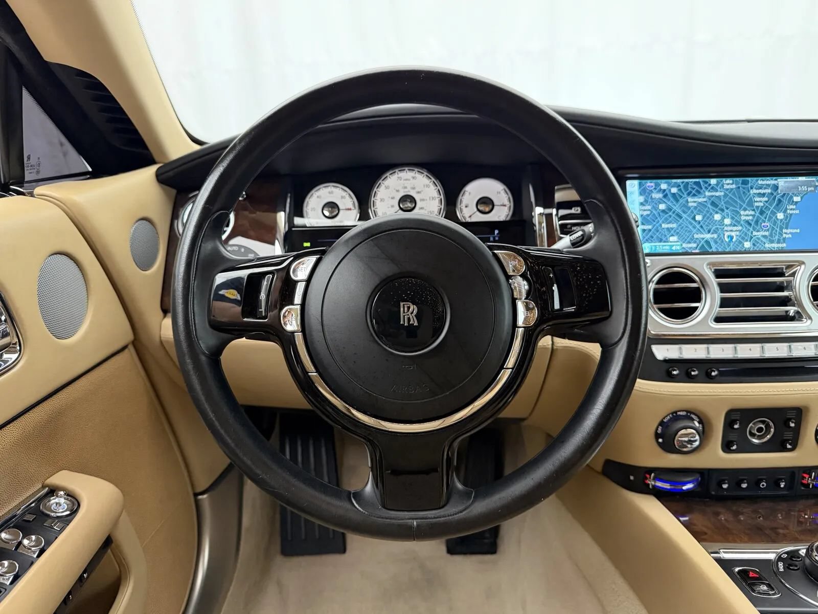 Used 2016 Rolls-Royce Wraith RWD image 13