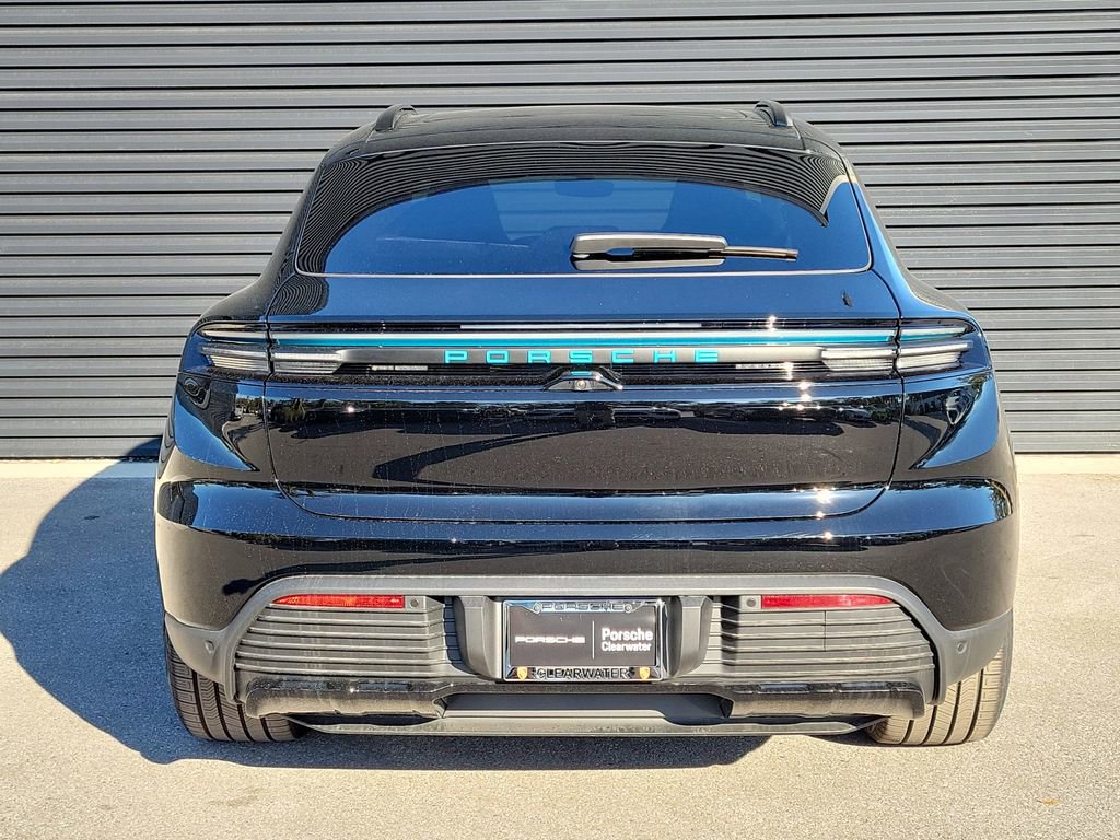 New 2026 Porsche Macan 4S Electric image 4