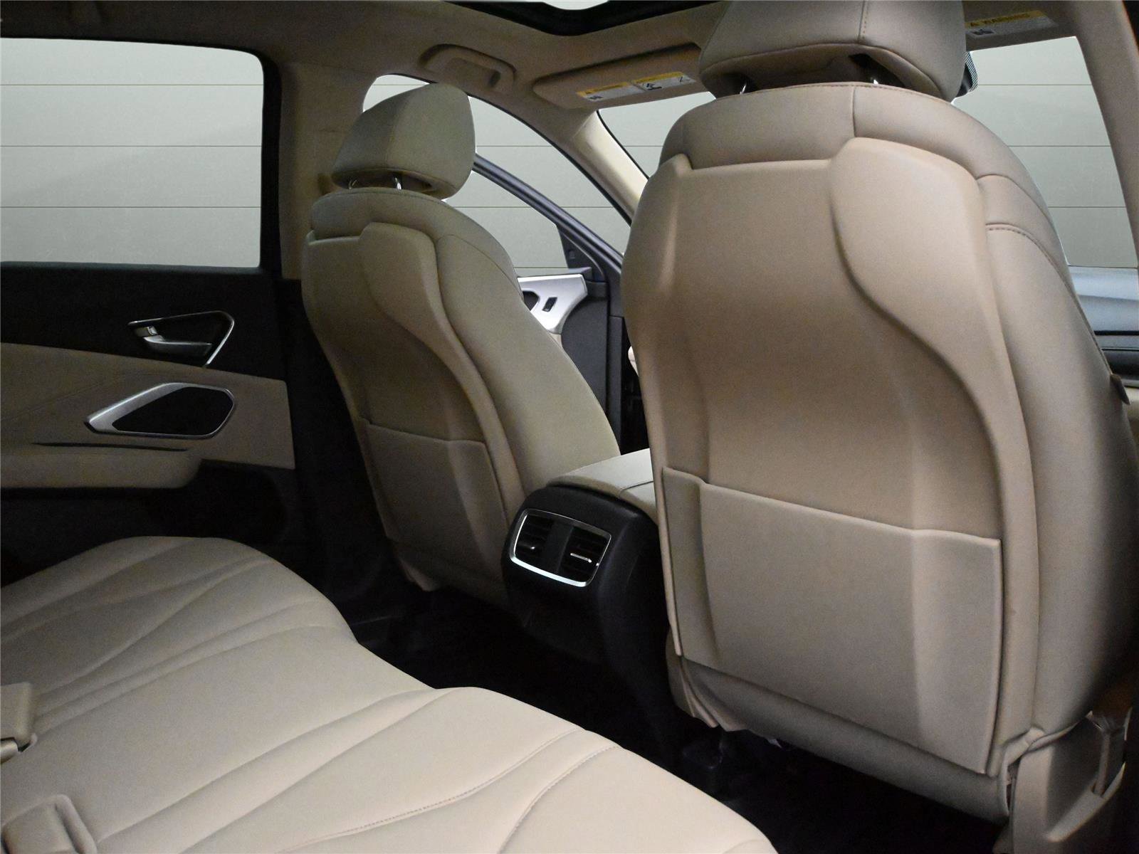 Certified 2024 Acura RDX SH-AWD image 17