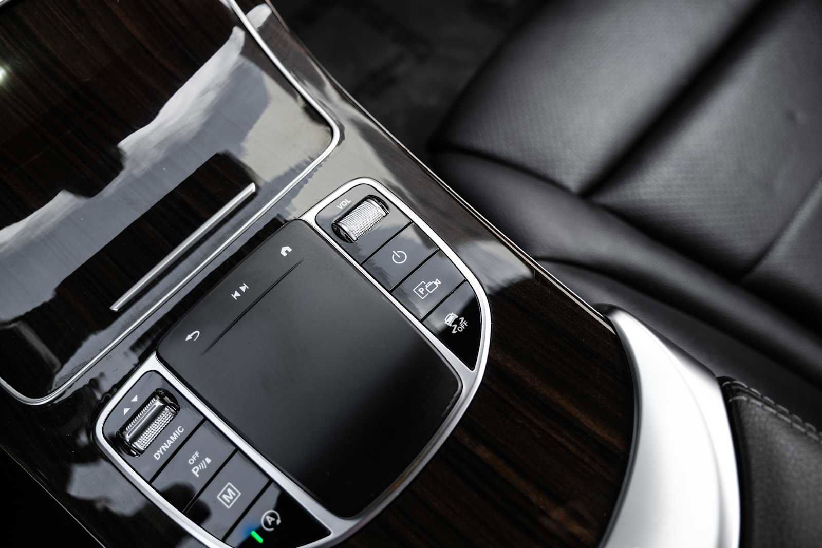 Used 2021 Mercedes-Benz GLC 300 image 29