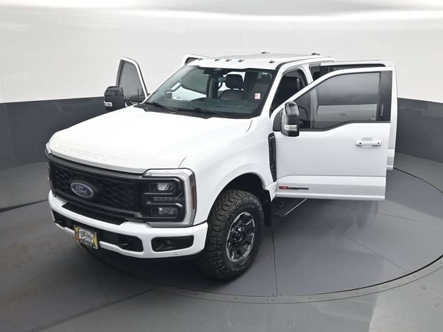 Used 2024 Ford F250 Lariat w/ Lariat Ultimate Package AWD/4WD image 30
